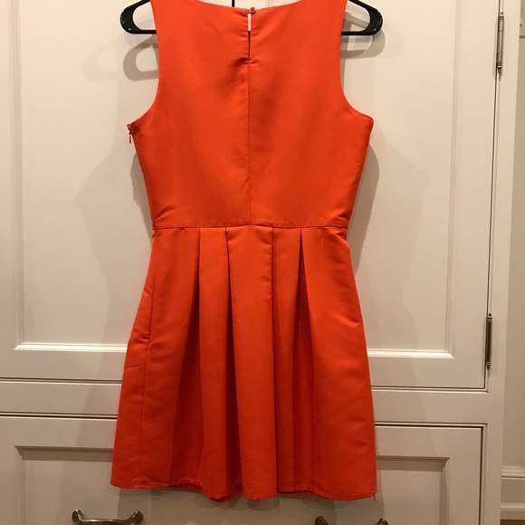 Orange party dress with two front bows! - Picture 2 of 4